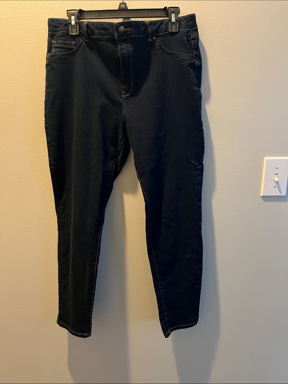 Women's Black High-Rise Skinny Jeans